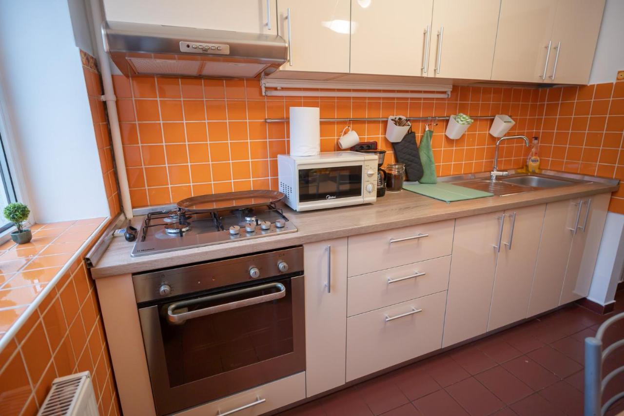 Spacious 2Br Dristor Apartment ブカレスト エクステリア 写真