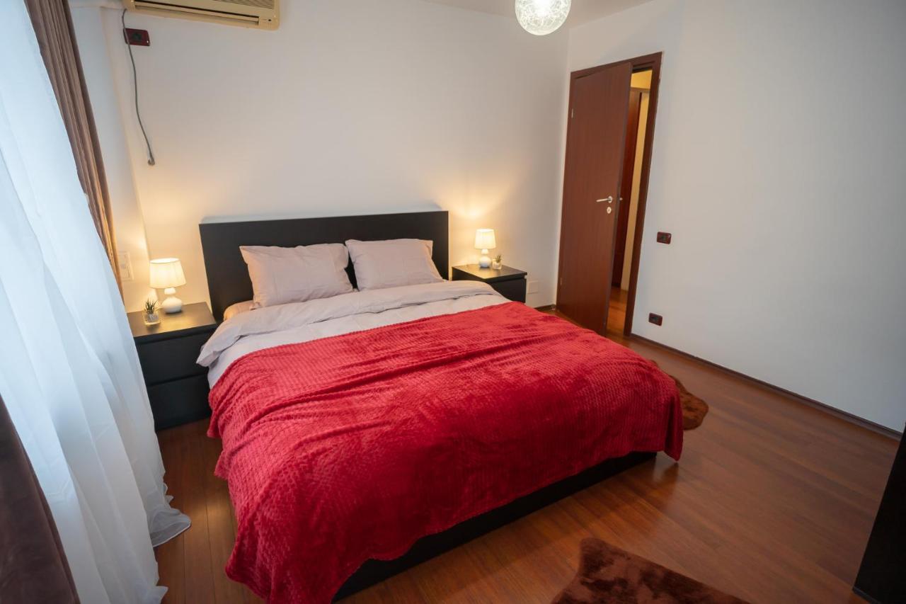 Spacious 2Br Dristor Apartment ブカレスト エクステリア 写真