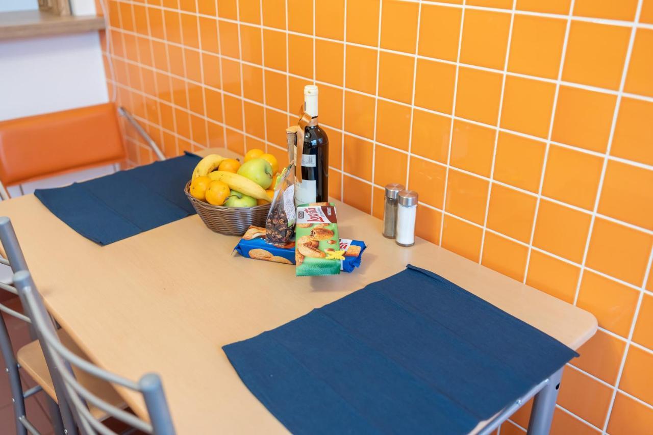 Spacious 2Br Dristor Apartment ブカレスト エクステリア 写真